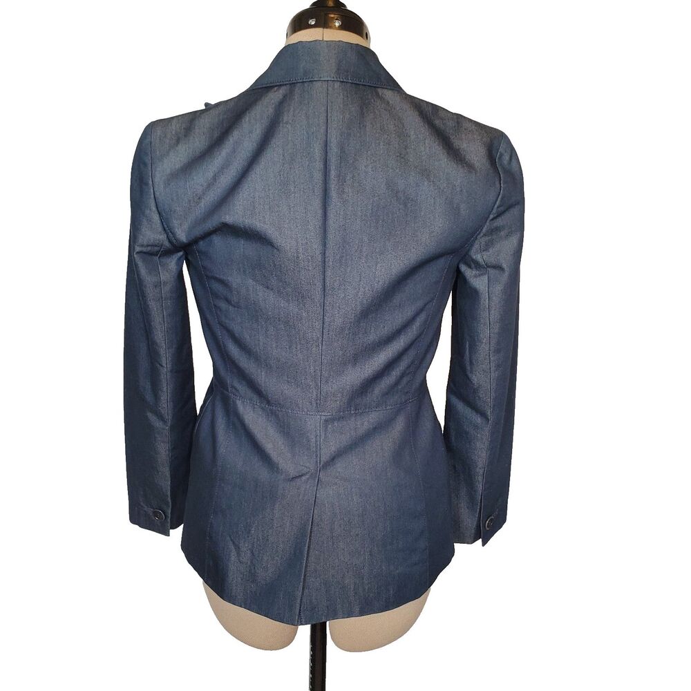Vintage Emanuel Ungaro Women Denim Blazer Size 2P Blue Lightweight Tailored Fit - Picture 4 of 10